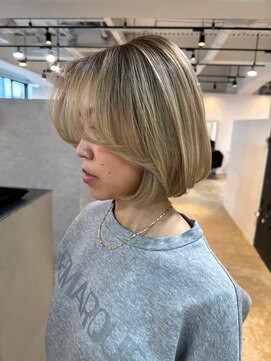 メリー オオサカ(Merly Osaka) 海外風ブロンドバレイヤージュボブ