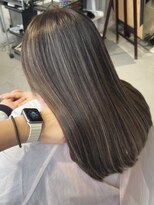 アパートメント オブ ソロン 市川(The Apartment of Solon)&nbsp;レイヤー/ショートボブ/くびれ/ハイライト/白髪ぼかし/市川/小岩