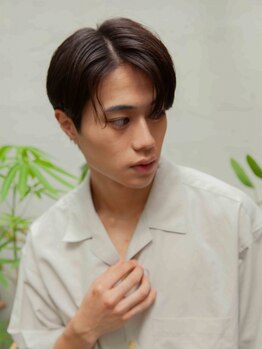 ルシードスタイル キューブ メンズ(LUCIDO STYLE Cube men's)の写真/ヘアスタイルだけでなく、髭や眉のデザインもトータルサポート。清潔感とお洒落を兼ね備えたスタイルを実現