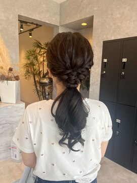 ホワイト(WHITE) ローポニー ヘアセット 結婚式