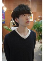 エディ(Edy)&nbsp;マッシュウルフ波巻きスパイラルパーマメンズパーマ眉毛カット