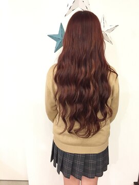 ヘアアンドメイク ムーア(Muuua) 黒髮卒業☆レッドピンク