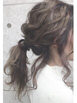 アーシャム(Arsham)&nbsp;波ウェーブ+ポニーテールStyle