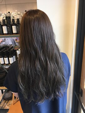 キールーム(Kir'oom) ロング/アッシュ/グレー/ブルー/パープル