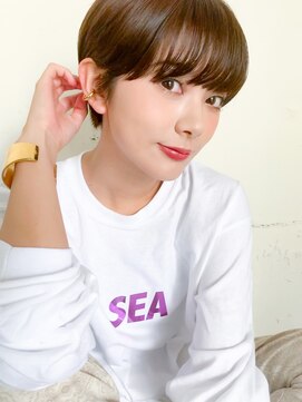 ホワイエ(Foyer) 大人ショート