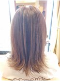 外ハネセミロング×ミルクベージュ【大日/バグスドゥア】