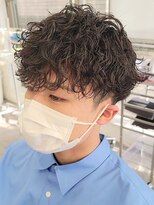 フィフス 原宿(fifth)&nbsp;ツイストスパイラルパーマ無造作ツーブロック刈り上げマッシュ