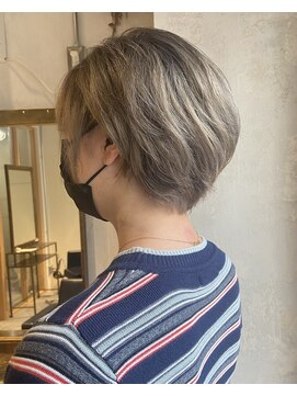 エディ(eddie) 【eddie】くすみベージュショート