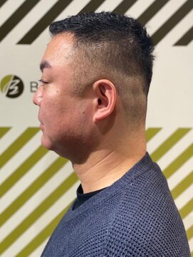 バーバーバー 四谷(BARBER-BAR) ワンセクションリバースアップバンクショート