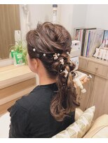 ヘアーアミューズ パール(Hair Amuse) ゆるふわツインテール