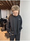 今流行りの無造作パーマ刈り上げスパイキーショートスタイル