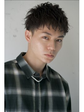 ロミーオム 本厚木(ROMMY. Homme) 刈り上げツーブロック王道マッシュショート束感メンズヘア