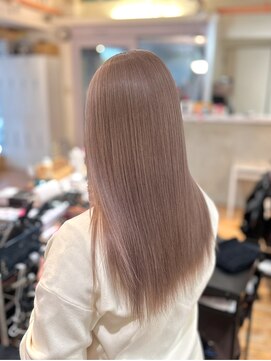 トラック(TRUCK) 王道ベージュ