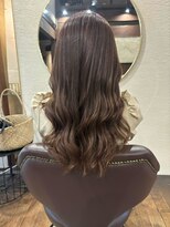 穀雨(Kokuu)&nbsp;グレージュ切りっぱなしボブ前髪ありミニボブミルクティベージュ