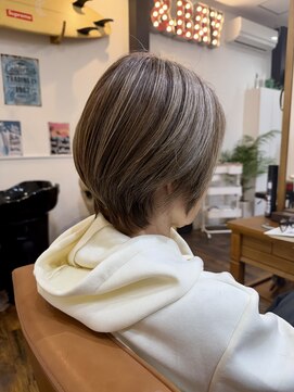 アンドベイ(&.Bay) 白髪染めを使わない白髪ぼかし×髪質改善トリートメント