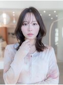 大人ガーリーミディアムレイヤーカット/顔周り似合わせカット