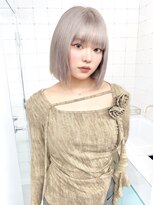 フウ(fuh)&nbsp;/シルバーグレー/ハイトーン/10代/ボブ/シルバーカラー/シルバー