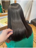【yu-ri】湿気に負けない！扱いやすさ◎縮毛矯正