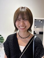 アン アイズ(ann EYES)&nbsp;透明感あるオリーブカラー