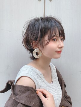 アンティーカ バイ エレノア(Antica by eleanor) ウルフマッシュショート