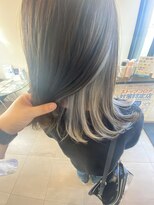 アールワークオブアート(R WORK OF ART) シルバーホワイトのインナーカラー