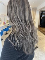 コード(Chord)&nbsp;ハイライト×グレージュ