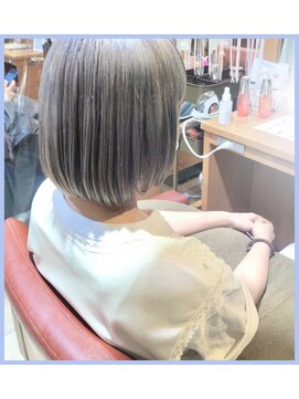 ネオリーブアーチ 武蔵小山店(Neolive arch) プラチナグレージュ　☆　ケアブリーチ【武蔵小山美容室】