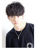 無造作細束ソフトツーブロック刈り上げマッシュ