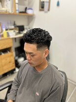 アジト オールバックパーマ