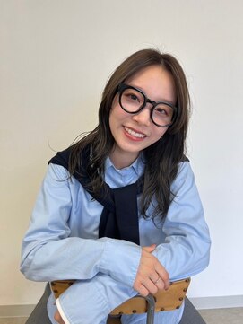 ワイビー ガーデンヴィラ店(y.be garden villa) #ニュアンスパーマ　#ミディアムヘア