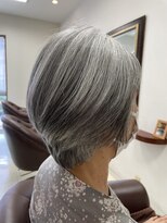 ラヴィータ(La vita)&nbsp;グレイヘアショート