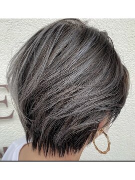 エル(elu) ショート