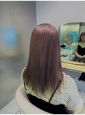 ピンクベージュ
