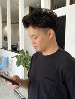 エミュ(emu.)&nbsp;ON.OFFどちらも決まる　大人フェザーパーマ