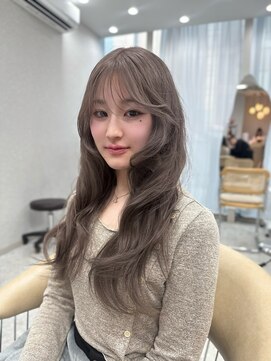 リリー(Lilley) 【本松美咲】ミルクティーグレージュ