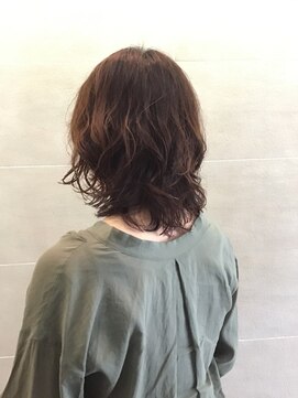 ボネッカ 鶴見(BONECCA) お手入れ簡単♪ミディアムパーマスタイル  石黒聡子