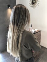 アドレ(ADORER)&nbsp;ホワイトグレージュ