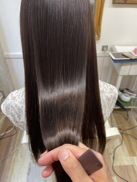 カシュカシュ(cache cache) 魔法の縮毛矯正と魔法のカラー