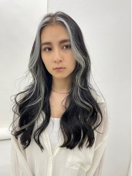 シアラ(ciala) ロングヘア×ハイライト