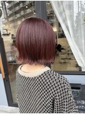 切りっぱなしボブ×ピンク系の暖色カラー