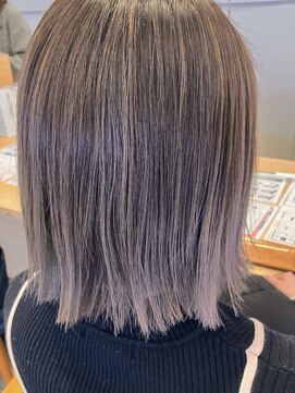 ルミナスビューティーケア(Luminous beauty care) バレイヤージュでミルクティーグレージュ