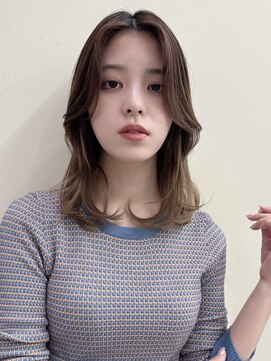 ケーツー エム 京都ラクエ(k-two emu) レイヤーカット*顔周りレイヤー*センター分け*20代30代40代50代