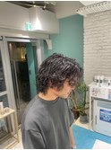 【sakura】ミディアムヘアーにはパーマ!