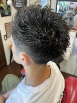 イズム(ISMS...) 刈り上げショート