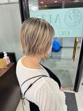 アイズ 本厚木(AIZU) ショートヘア バレイヤージュ
