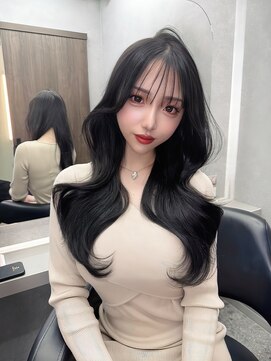 リリー(Lilley) 天神/博多/韓国ヘア/ヨシンモリ/レイヤーカット