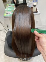 リラ(Rira)&nbsp;ダメージを抑えた縮毛矯正☆