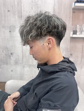 髪屋 紬 メンズ/メンズパーマ/メンズカット/スペインカール