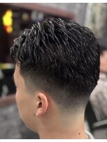 フォーコーナーズカットショップスリーセント 栄(FourCornersCutShop 3/cent) テーパーフェード