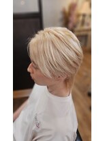 キートス(Kiitos)&nbsp;櫻井瑛紫さん風ミディアムウルフ